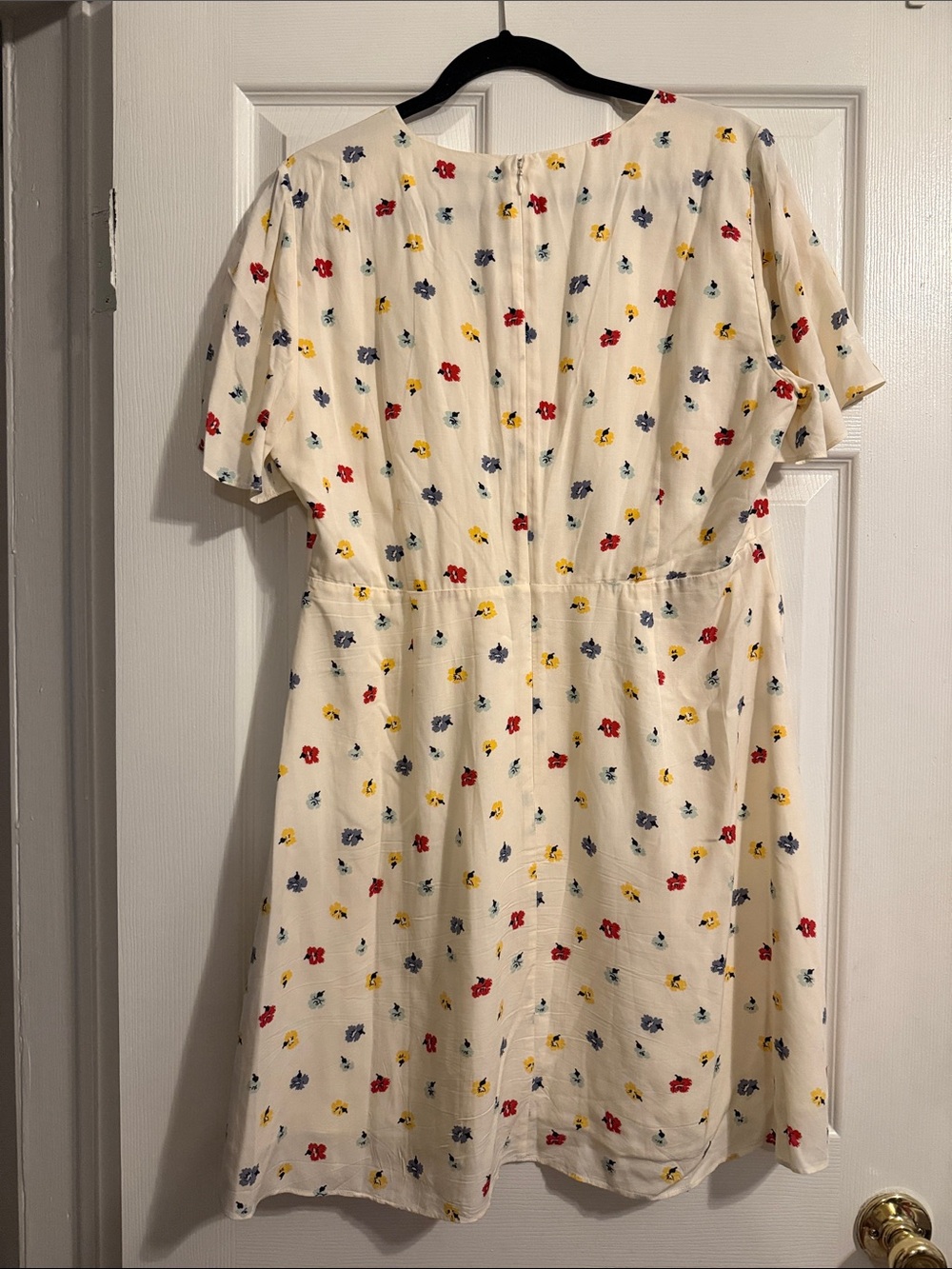 Madewell Cream Floral V-Neck Short Sleeve Dress - Picture 2 of 4